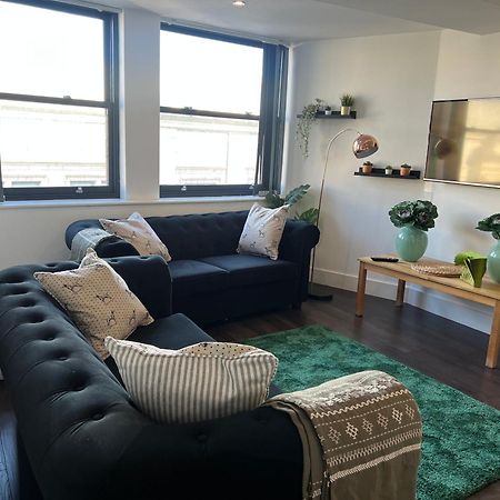 Mathew Street 1 Bed Apt Sleeps 6 Liverpool Bagian luar foto
