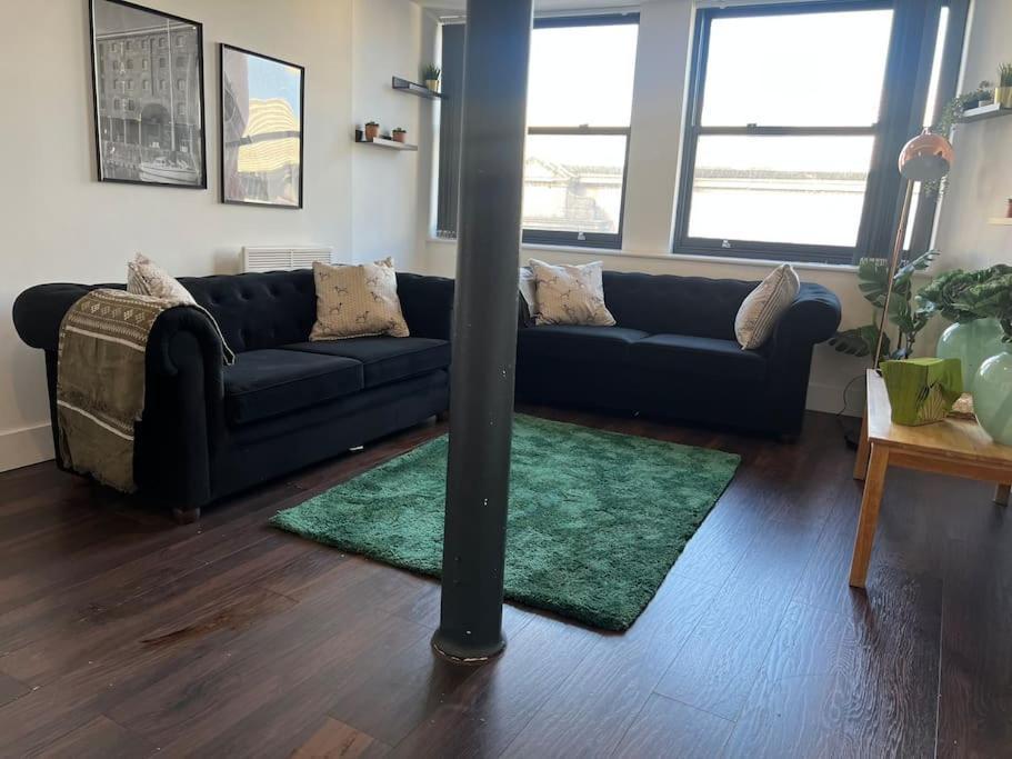 Mathew Street 1 Bed Apt Sleeps 6 Liverpool Bagian luar foto