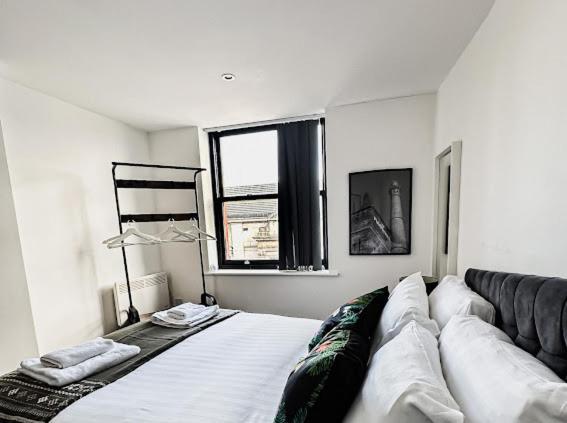 Mathew Street 1 Bed Apt Sleeps 6 Liverpool Bagian luar foto