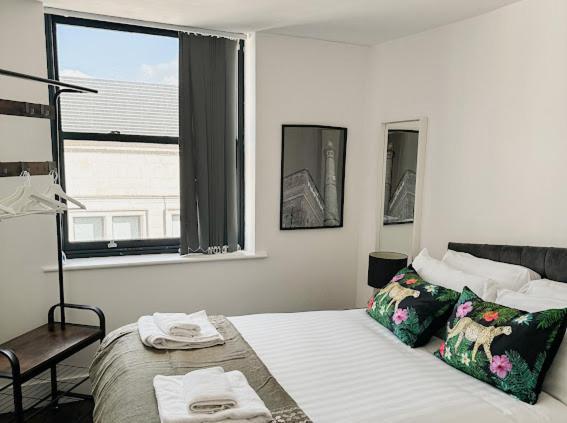 Mathew Street 1 Bed Apt Sleeps 6 Liverpool Bagian luar foto