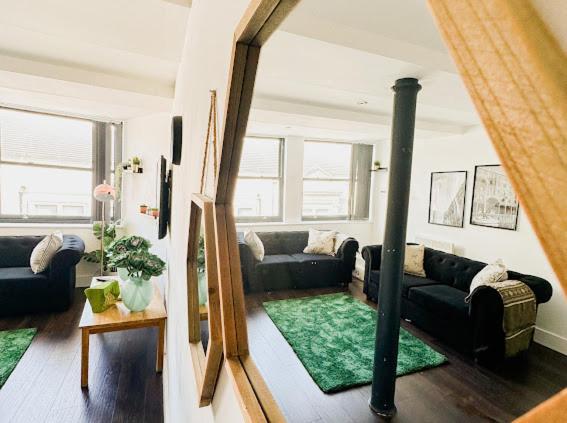 Mathew Street 1 Bed Apt Sleeps 6 Liverpool Bagian luar foto