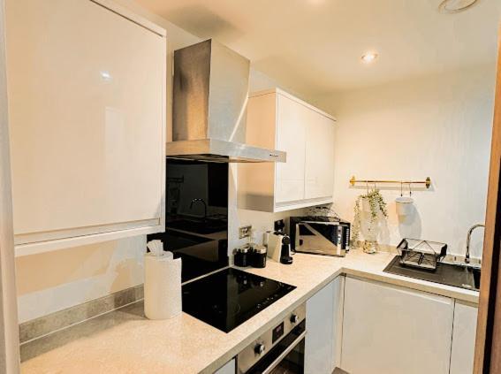 Mathew Street 1 Bed Apt Sleeps 6 Liverpool Bagian luar foto