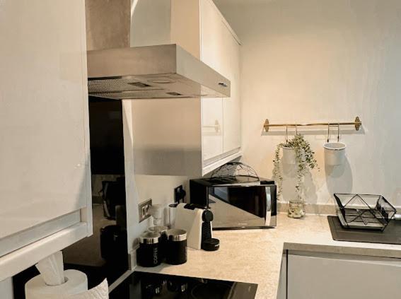 Mathew Street 1 Bed Apt Sleeps 6 Liverpool Bagian luar foto